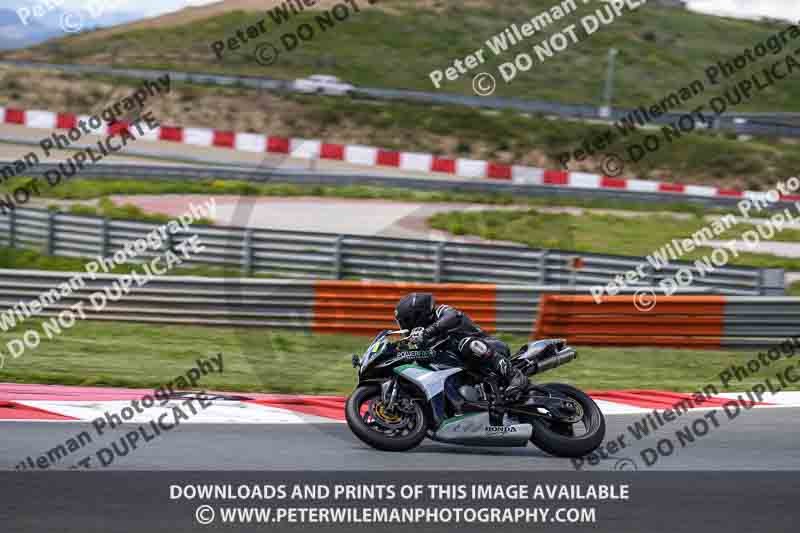cadwell no limits trackday;cadwell park;cadwell park photographs;cadwell trackday photographs;enduro digital images;event digital images;eventdigitalimages;navarra;no limits trackdays;peter wileman photography;racing digital images;trackday digital images;trackday photos